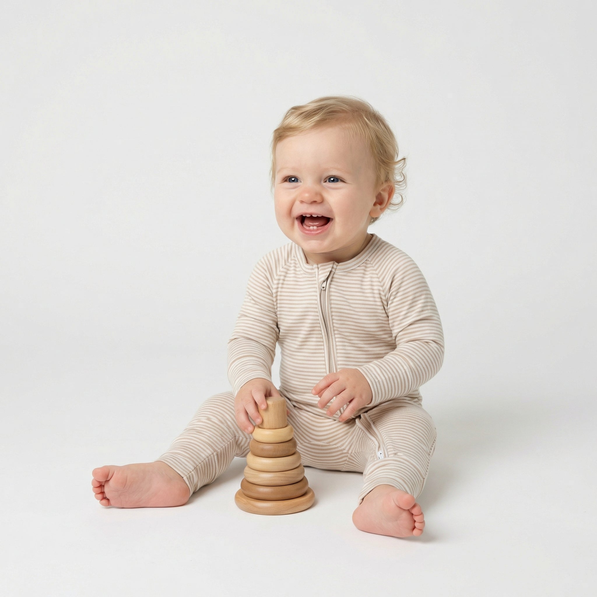 Best lightweight baby sleeper in brown and white stripe for year round use recommended by modern parents