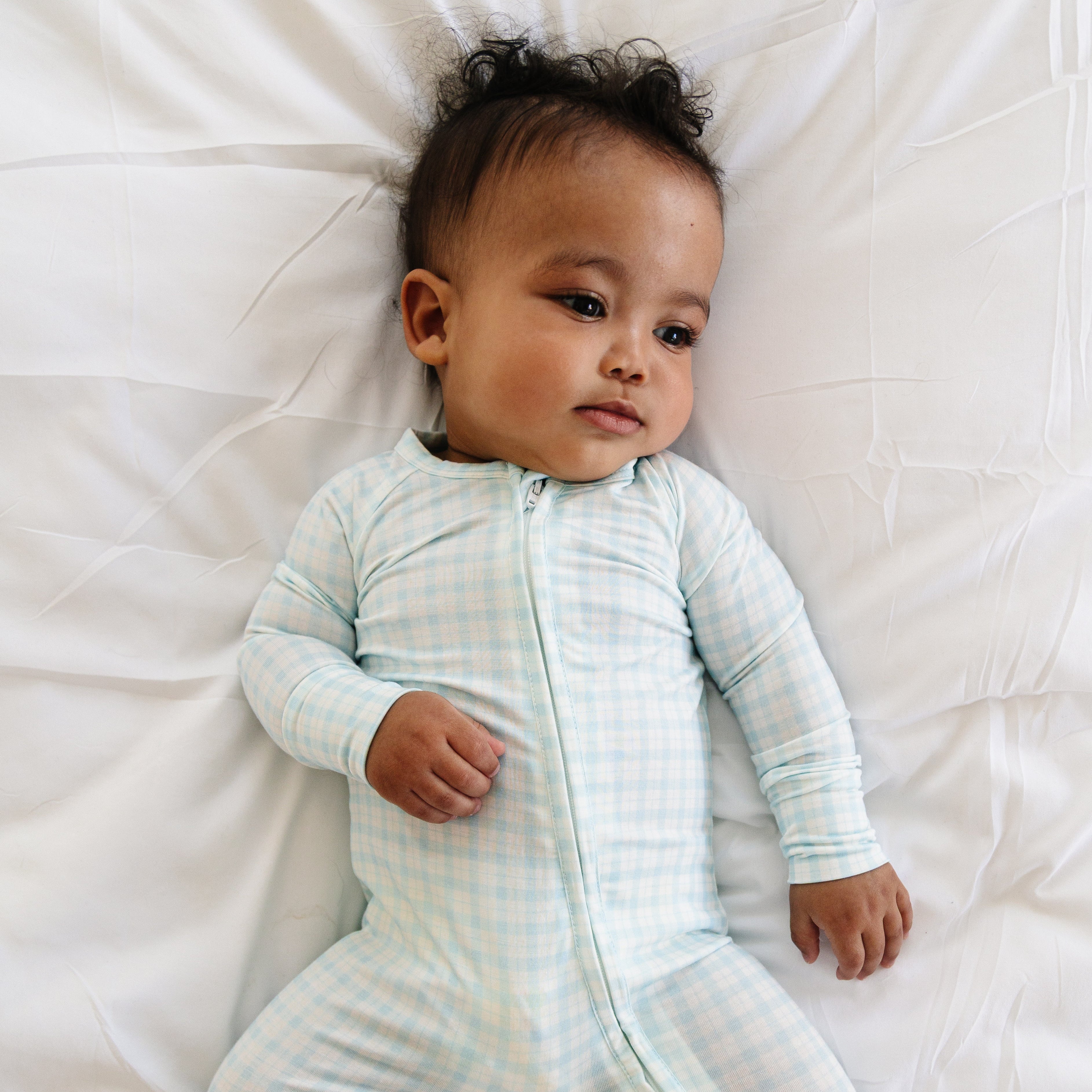 Baby in bamboo blue checkered sleeper